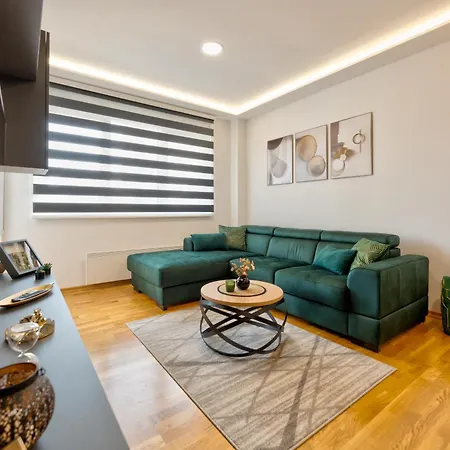 Apartment Triodi *